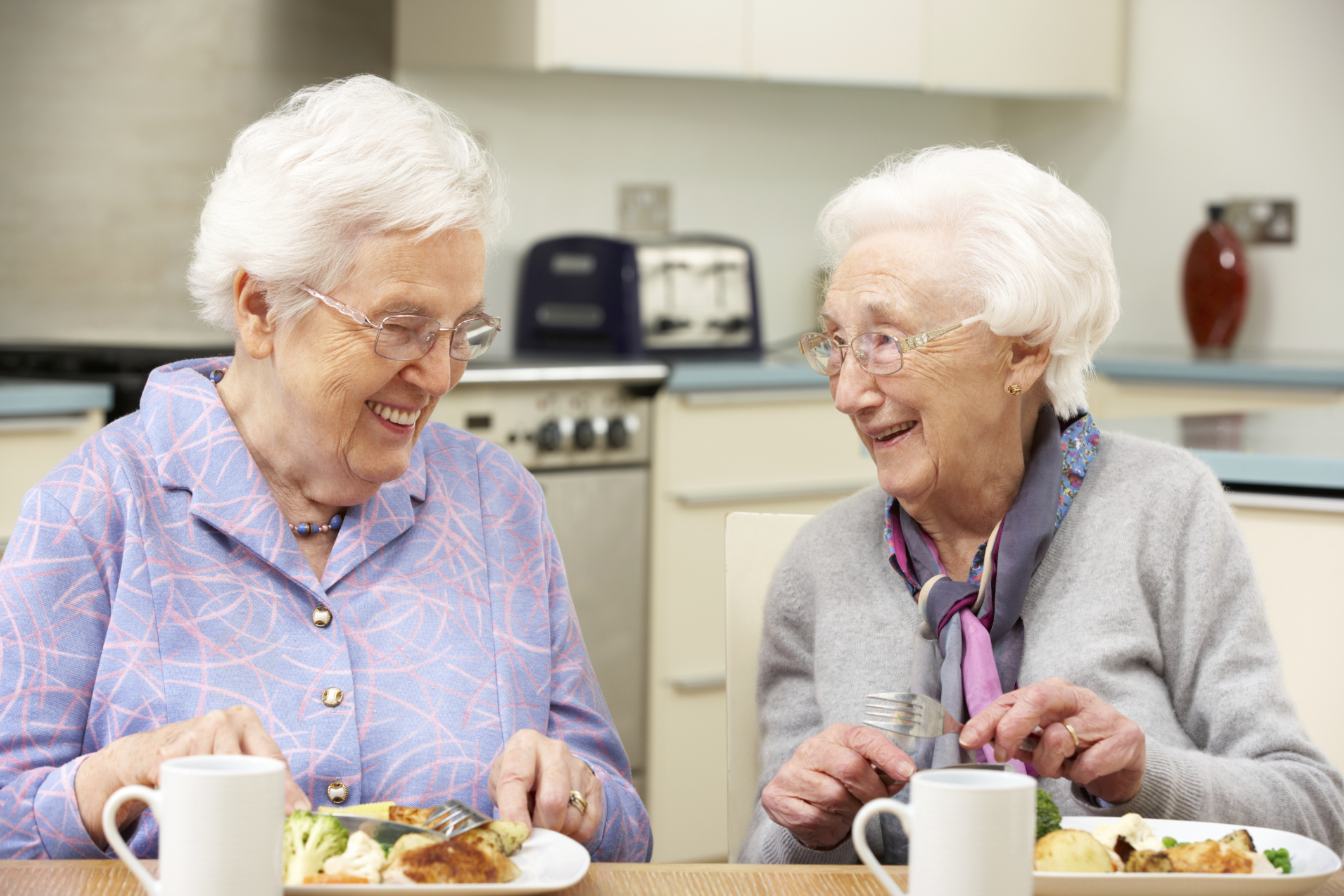 3 Ways to Help Seniors Stay Socially Connected 3 Ways to Help Seniors Stay Socially Connected